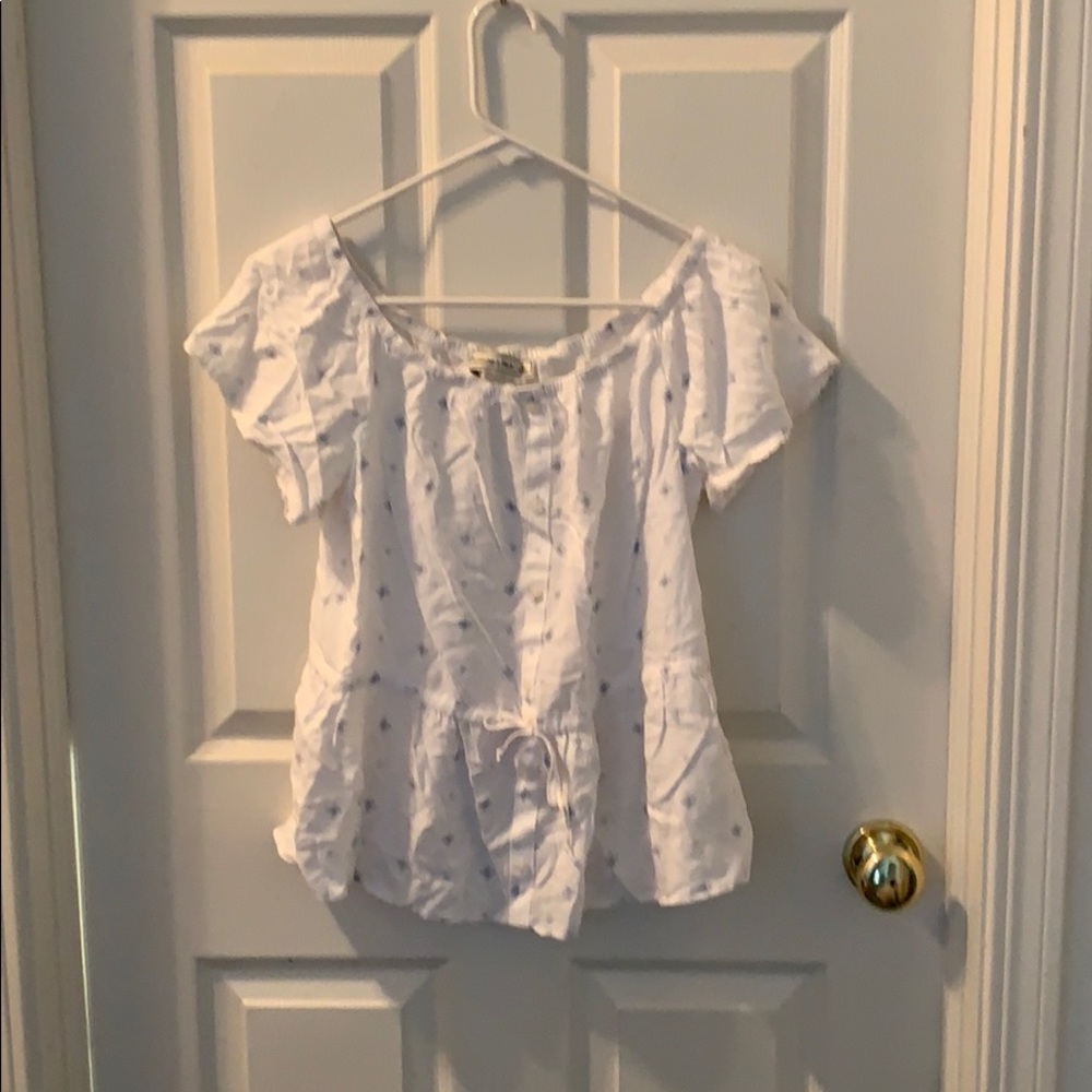 Abercrombie & Fitch off the shoulder blouse